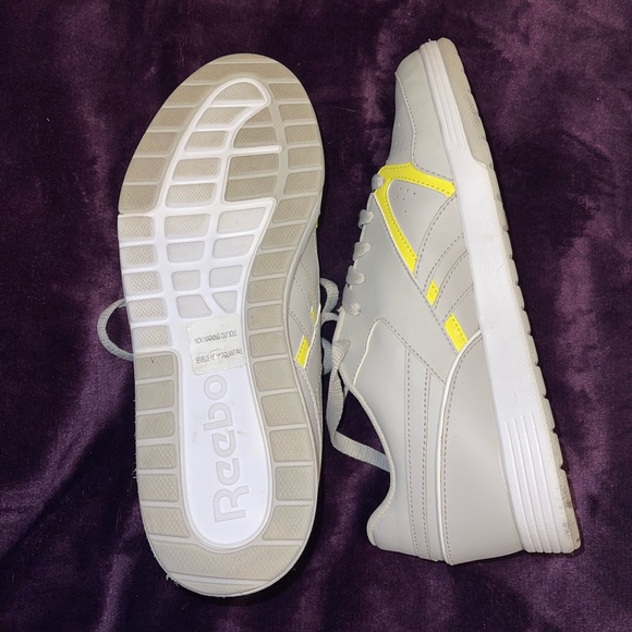 Like new condition 3d Ultralite by Reebok - Picture 4 of 5